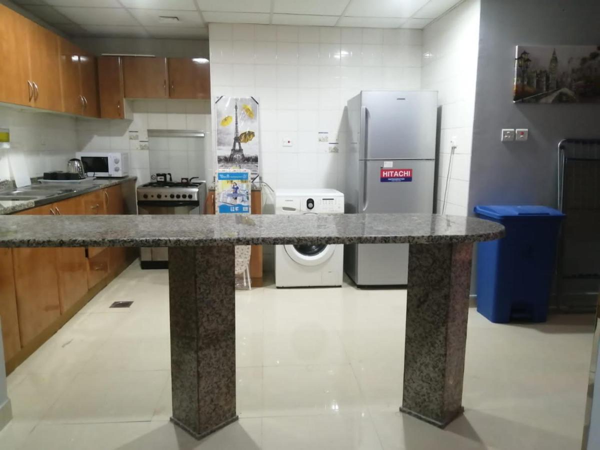 Albarsha 1 Hostel By Phm Dubai Dış mekan fotoğraf