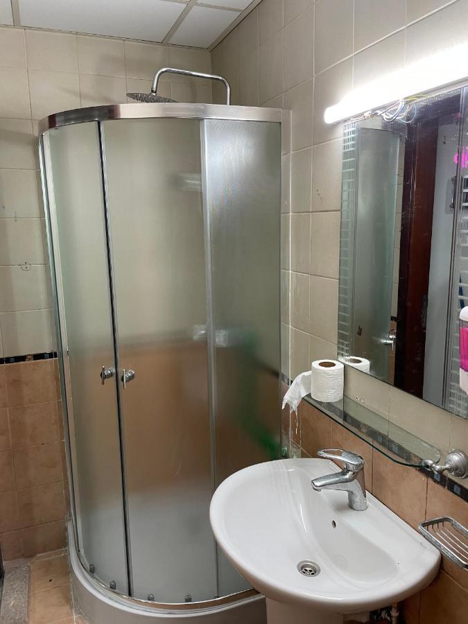 Albarsha 1 Hostel By Phm Dubai Dış mekan fotoğraf