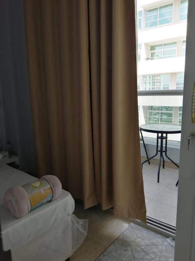 Albarsha 1 Hostel By Phm Dubai Dış mekan fotoğraf